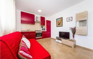 Awesome Apartment In Zdrelac With Wifi