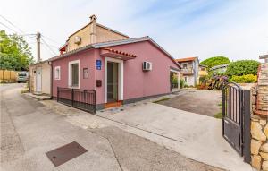 Stunning Apartment In Premantura