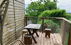 Gorgeous Apartment In Gommenech - Le Guily