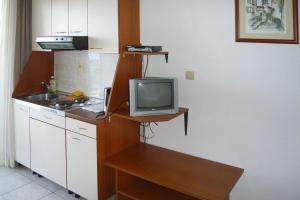 Apartment Ivan in Omis-Nemira, with balcony