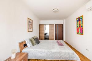 Matisse Hotflat