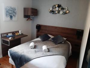 Hotels Hotel Le Rochegude : photos des chambres