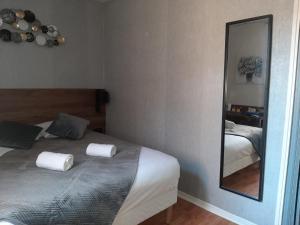 Hotels Hotel Le Rochegude : photos des chambres