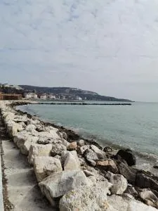 Луксозен двустаен в Балчик с уникална морска гледка - Tsarichino