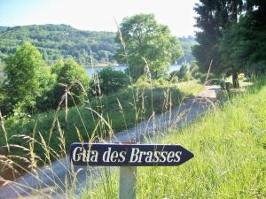 Maisons de vacances Gite du Gua des Brasses au bord du lac de la Raviege : photos des chambres