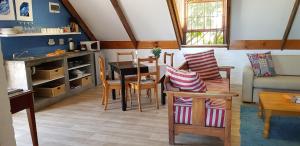 Hemel en Aarde Village Accommodation