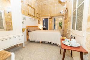 Maria Townhouse Heart of Victoria B&B