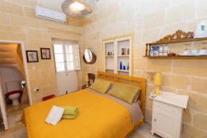 Maria Townhouse Heart of Victoria B&B