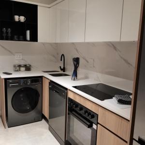 Waterfall Apartments Waterfall Cres