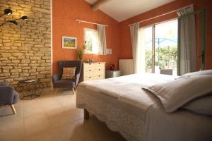 B&B / Chambres d'hotes Mas Val-Chenaie Gordes : photos des chambres