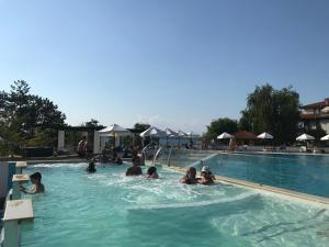 Santa Marina 2-bedroom apt. w Sea View + Terrace