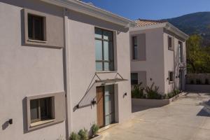 Inorato - Luxury Villas with Private Swimming Pool