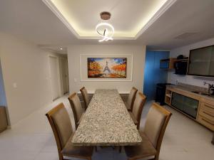 Lindo Apartamento no Muro Alto Condomínio Clube