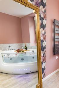 @Romantic Suite & Spa @Jacuzzi @ Parking gratuit @