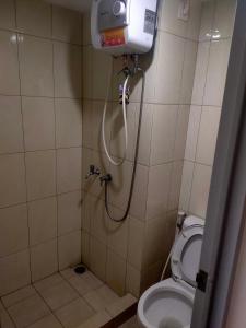 Sunset View Studio Room MDN Free WiFi Full Furnish City and Lake View