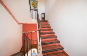 Appartements Gorgeous Apartment In Monteux With Wifi : photos des chambres