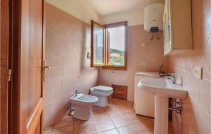 2 Bedroom Stunning Home In Straulas img10