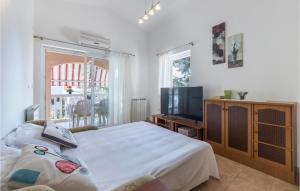 1 Bedroom Amazing Apartment In Vodnjan 