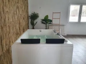 Burbujas Manchegas - Miguel Esteban