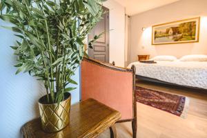 Hotels Suites Saint Brice : photos des chambres