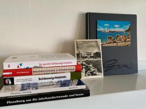 Strandblick mit Strandkorb & Fahrrädern