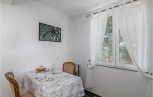 Cozy Apartment In Stara Baska 