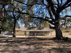 Texas Hill Country Ranch House - Great Views - Near Hidden Falls Park - Spicewood