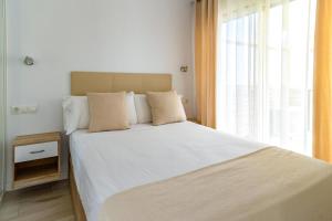 OleHolidays 624 Romana Playa vistas al mar