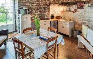 Beautiful Home In Cherrueix