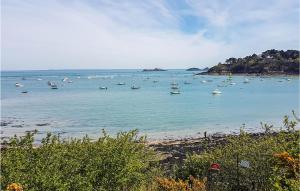 Beautiful Home In Cherrueix