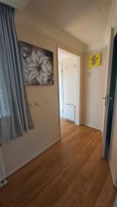 Ruim familie chalet tot 4 personen op de Veluwe Bungalowpark De Kern