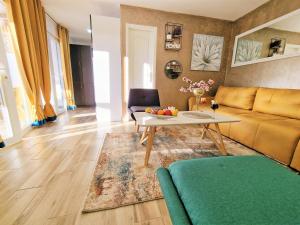 Holiday house Boost with heated pool