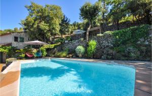 Maisons de vacances Awesome Home In Claviers With 3 Bedrooms, Wifi And Private Swimming Pool : photos des chambres