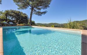 Maisons de vacances Awesome Home In Claviers With 3 Bedrooms, Wifi And Private Swimming Pool : photos des chambres