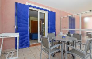 Appartements Awesome apartment in Propriano with 1 Bedrooms, WiFi and Outdoor swimming pool : photos des chambres