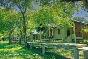 Ehalagala Lake Resort