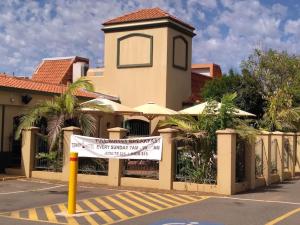 Across the road from the best Pub in Kalgoorlie!!!