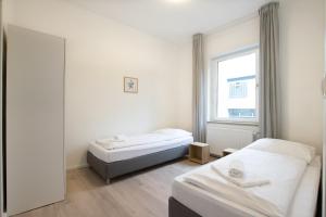 Tolstov Apartments - 3 or 4 Room Apartments - 30 Min Messe DUS