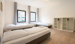 Tolstov Apartments - 3 or 4 Room Apartments - 30 Min Messe DUS