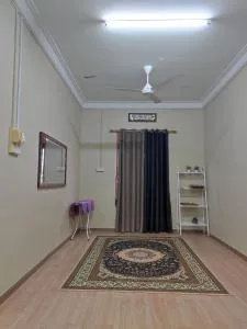 Kubang Kerian DECO HOMESTAY 3Bedroom2Bathroom Aircond Wifi - Kubang Kerian