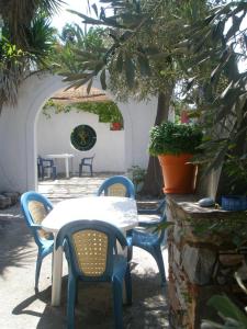 Manos Apartments Skopelos Greece