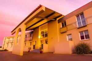 Hotels The Originals City, Hotel Les Domes, Perpignan Sud Saleilles : photos des chambres