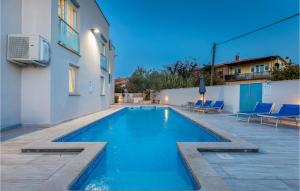 Stunning Home In Umag With 8 Bedrooms, Wifi And Outdoor Swimming Pool