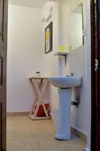 Rorot Spacious one bedroom in Kapsoya with free Wifi
