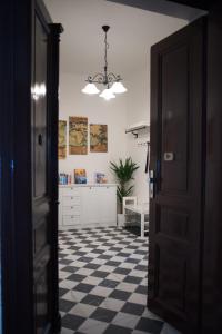 Apartment Florenc with 3-bathrooms & bedrooms