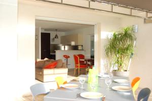 Villas Villa avec piscine & jardin a Monticello : photos des chambres