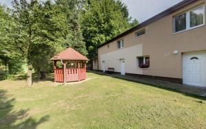 Strand Motel, Vígadó Csárda