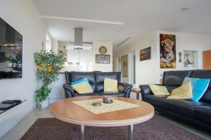 Haus-Ostseeapartments-am-Fehmarnsund-Wohnung-26-Wellenrauschen