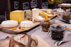 Hotels Hotel les Campanules by Les Etincelles : photos des chambres