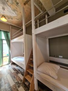 Jetpak Alternative Eco Hostel